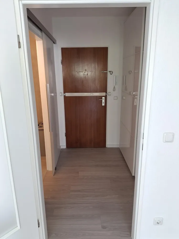 1 room apartment with 38 m² in Cologne – Photo 2