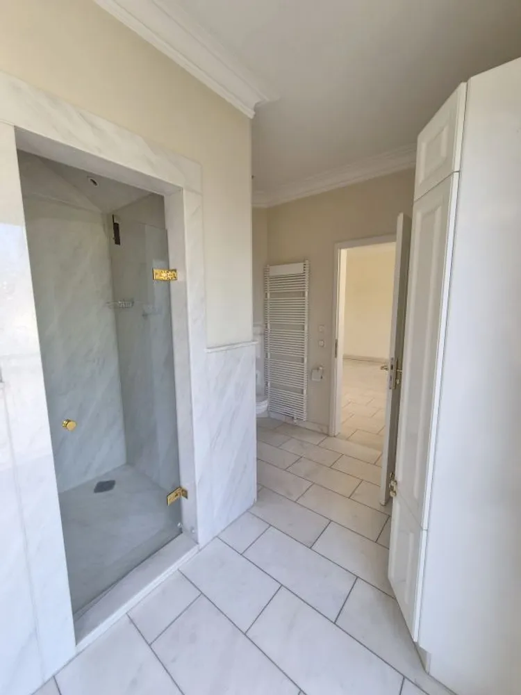 4 room apartment with 225 m² in Wiesbaden – Photo 3