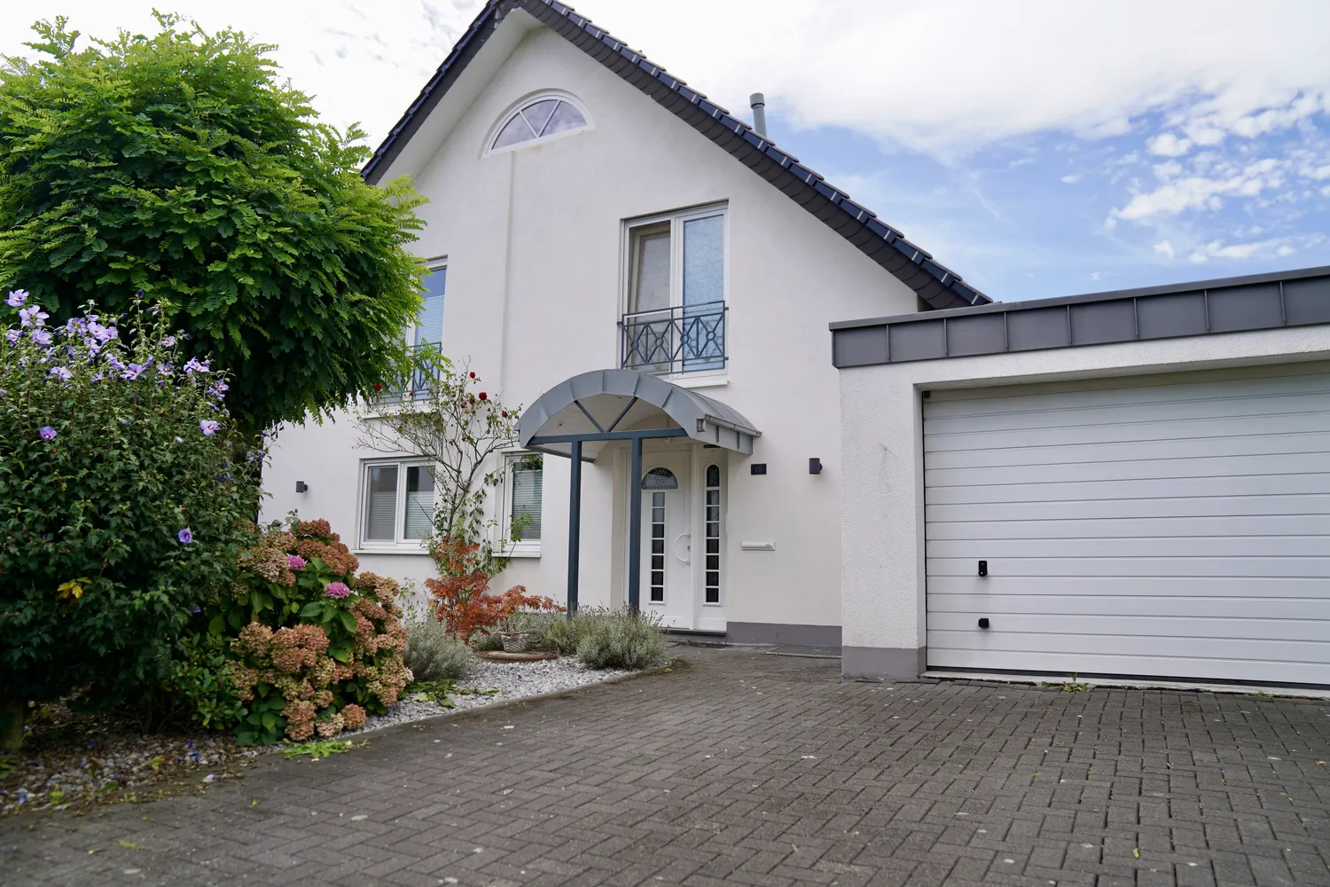 6 Zimmer Haus mit 200 m² in Paderborn – Bild 1