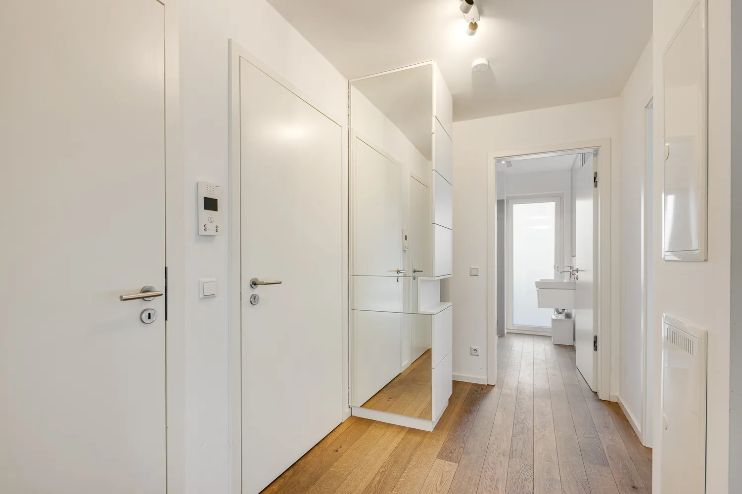 6 Zimmer Wohnung mit 180 m² in München – Bild 12