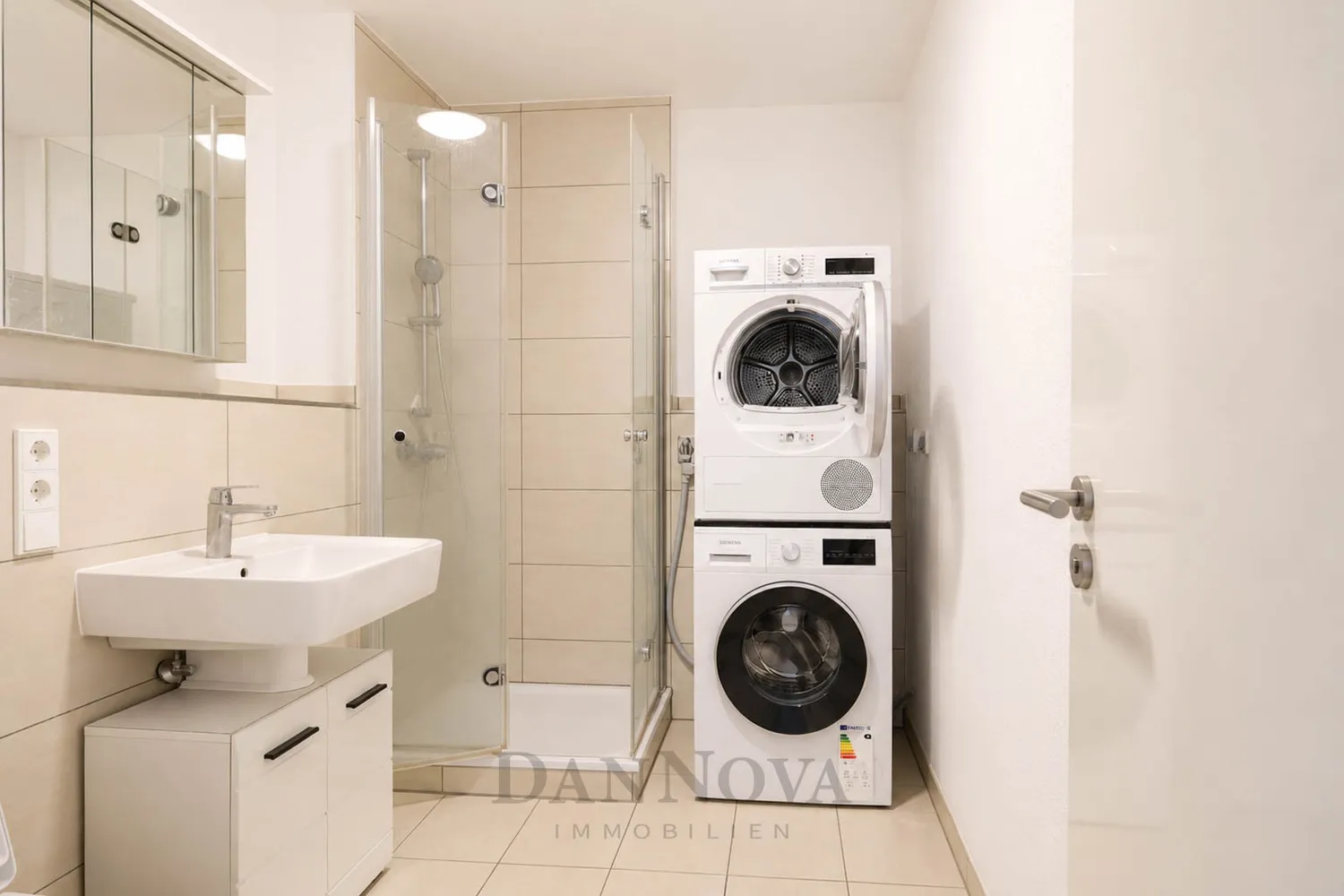 4 Zimmer Wohnung mit 98 m² in Frankfurt am Main – Bild 8