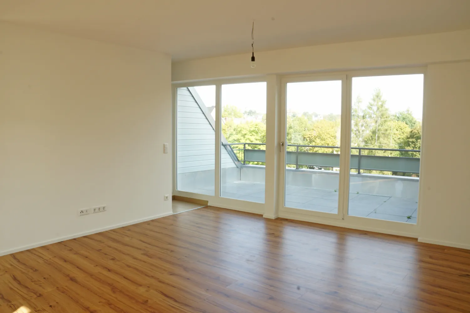 5 Zimmer Wohnung mit 120 m² in Chemnitz – Bild 1