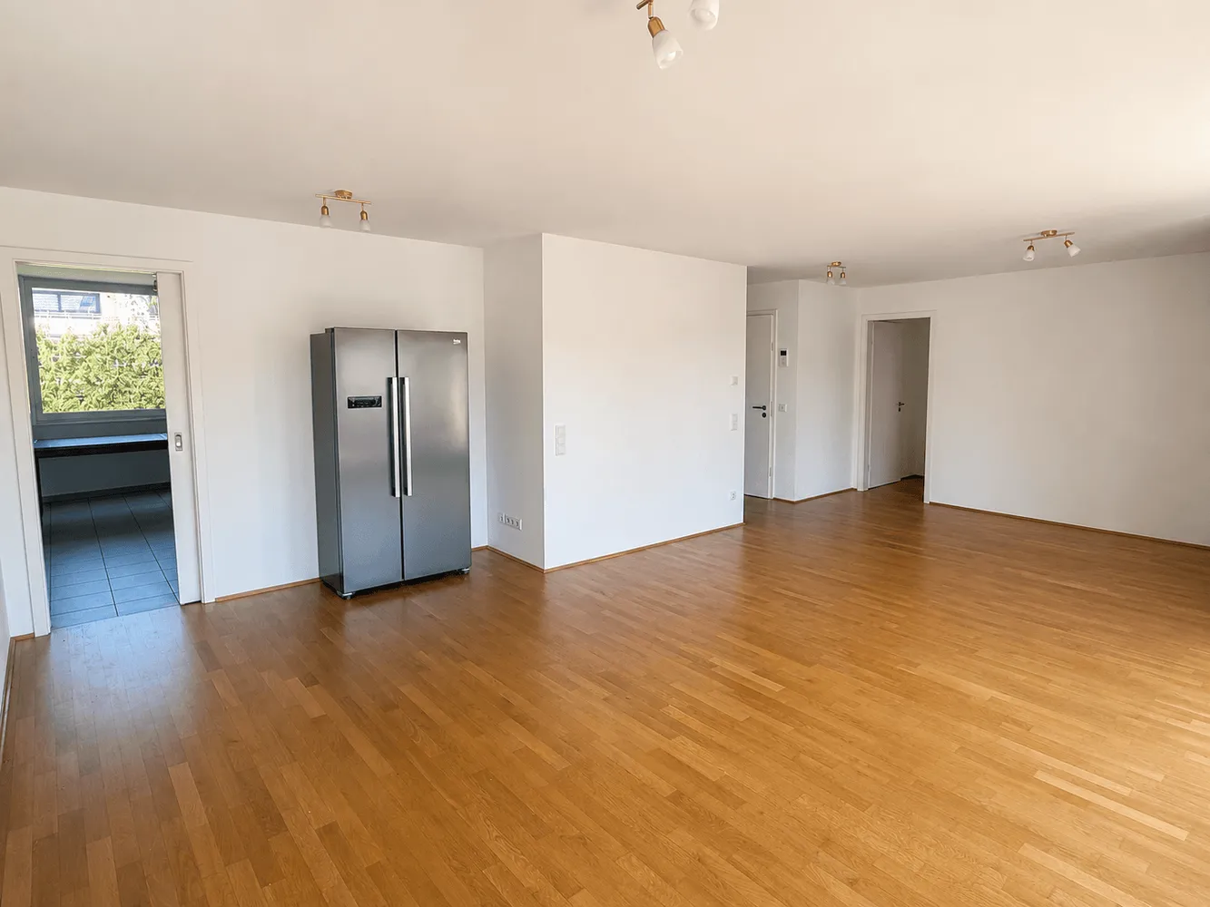 4 Zimmer Wohnung mit 104 m² in München – Bild 2