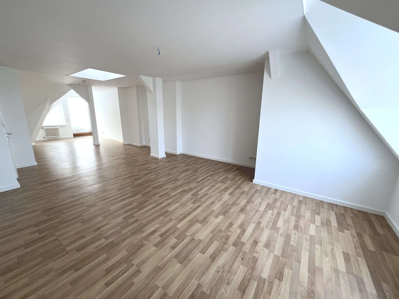 3 Zimmer Wohnung mit 127 m² in Berlin – Bild 1