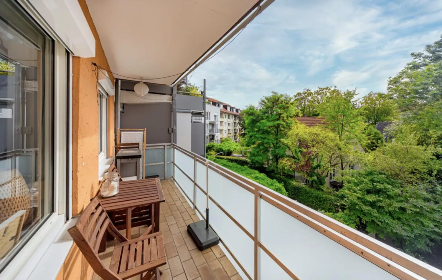 2 Zimmer Wohnung mit 65 m² in München – Bild 2