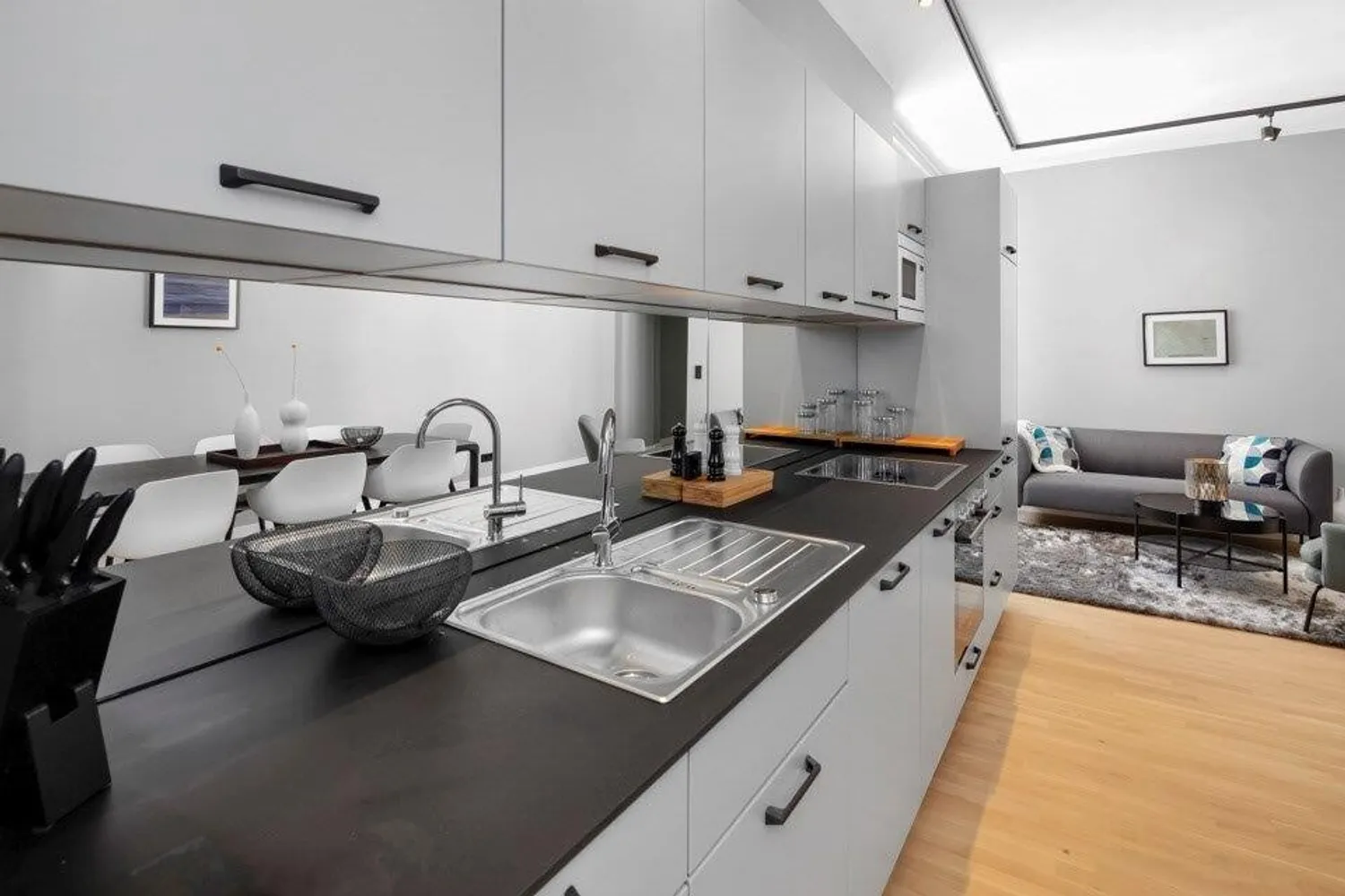 5 room apartment with 132 m² in Berlin – Photo 12