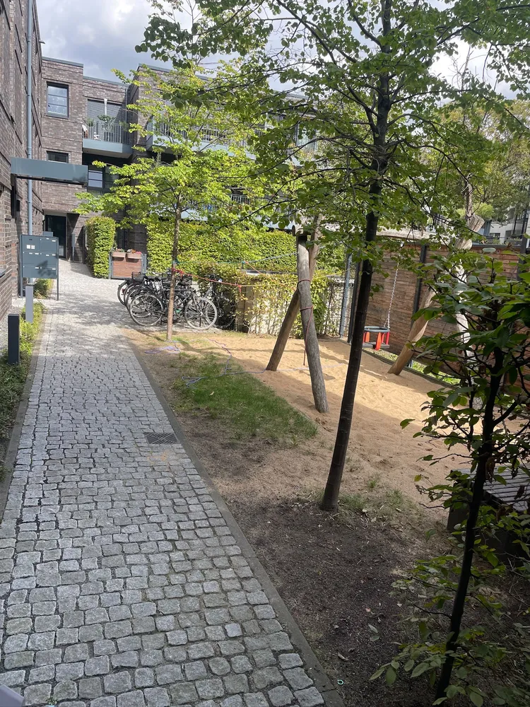 4 Zimmer Wohnung mit 130 m² in Düsseldorf – Bild 3