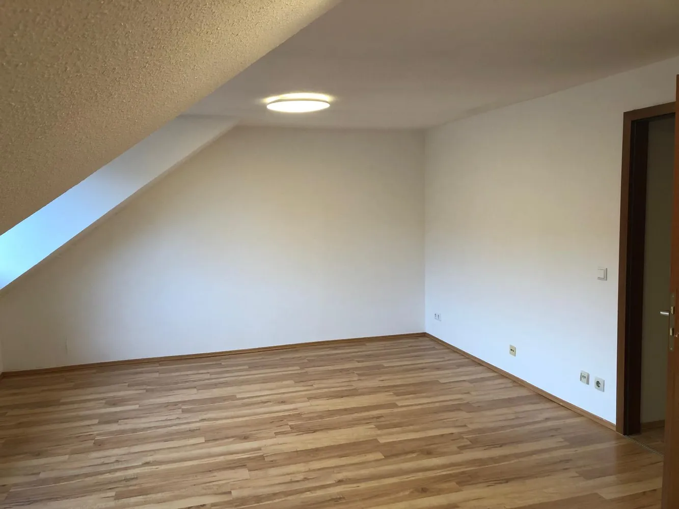 3 Zimmer Wohnung mit 50 m² in Hamburg – Bild 2