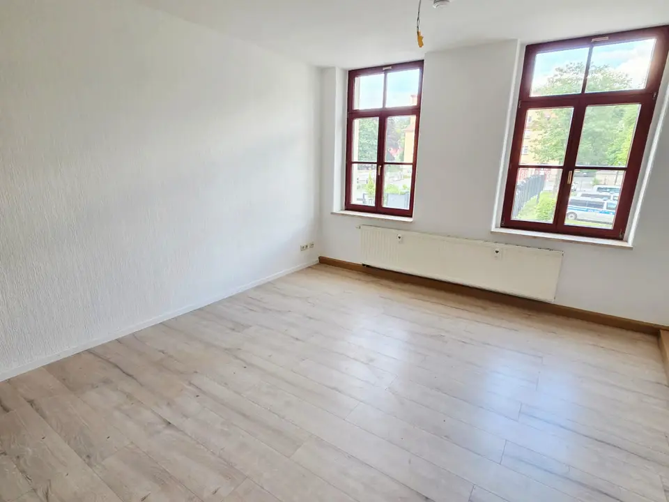 2 Zimmer Wohnung mit 40 m² in Werdau – Bild 1