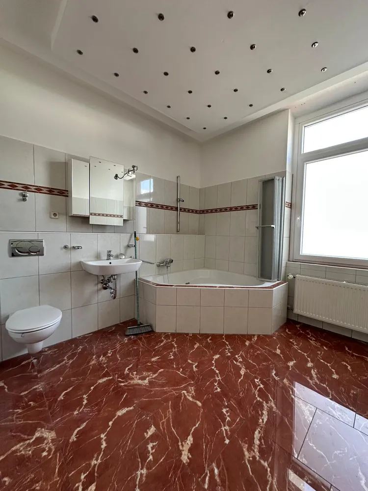 4 Zimmer Wohnung mit 105 m² in Wuppertal – Bild 3