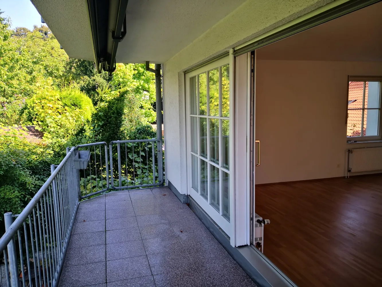 4 Zimmer Wohnung mit 108 m² in Düsseldorf – Bild 2