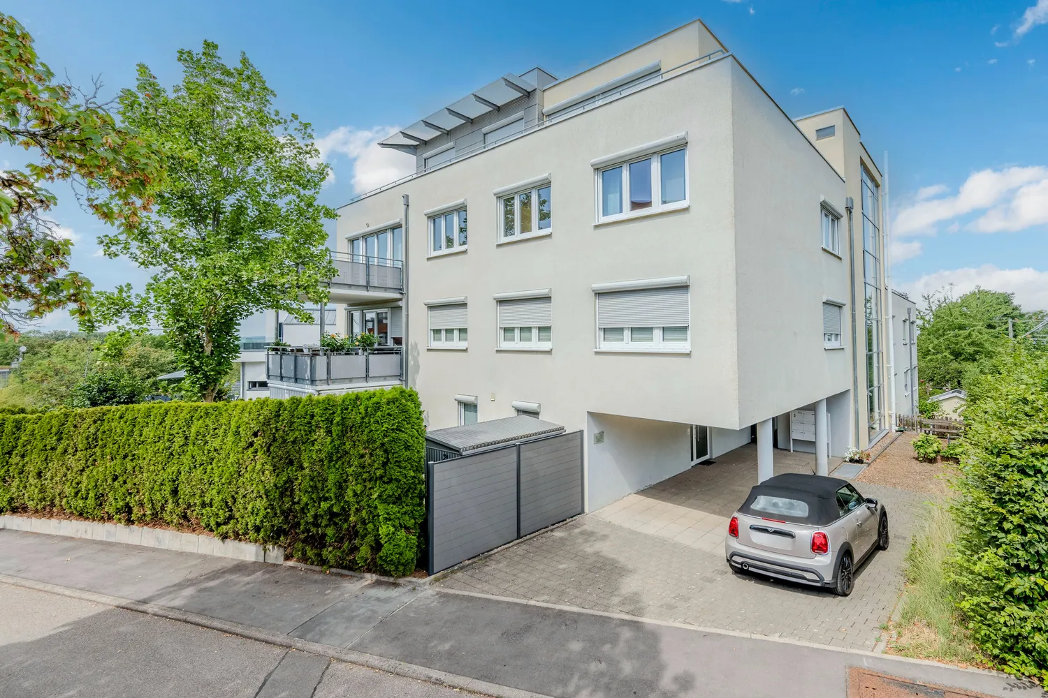 5 Zimmer Wohnung mit 139 m² in Stuttgart – Bild 2