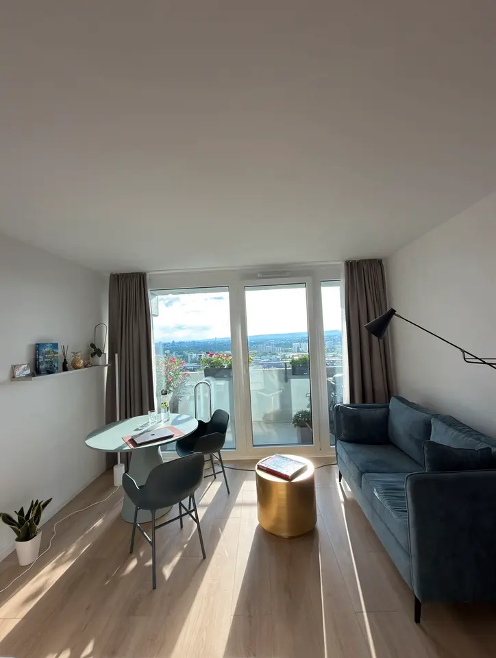 WG-Zimmer mit 35 m² in Frankfurt am Main – Bild 1