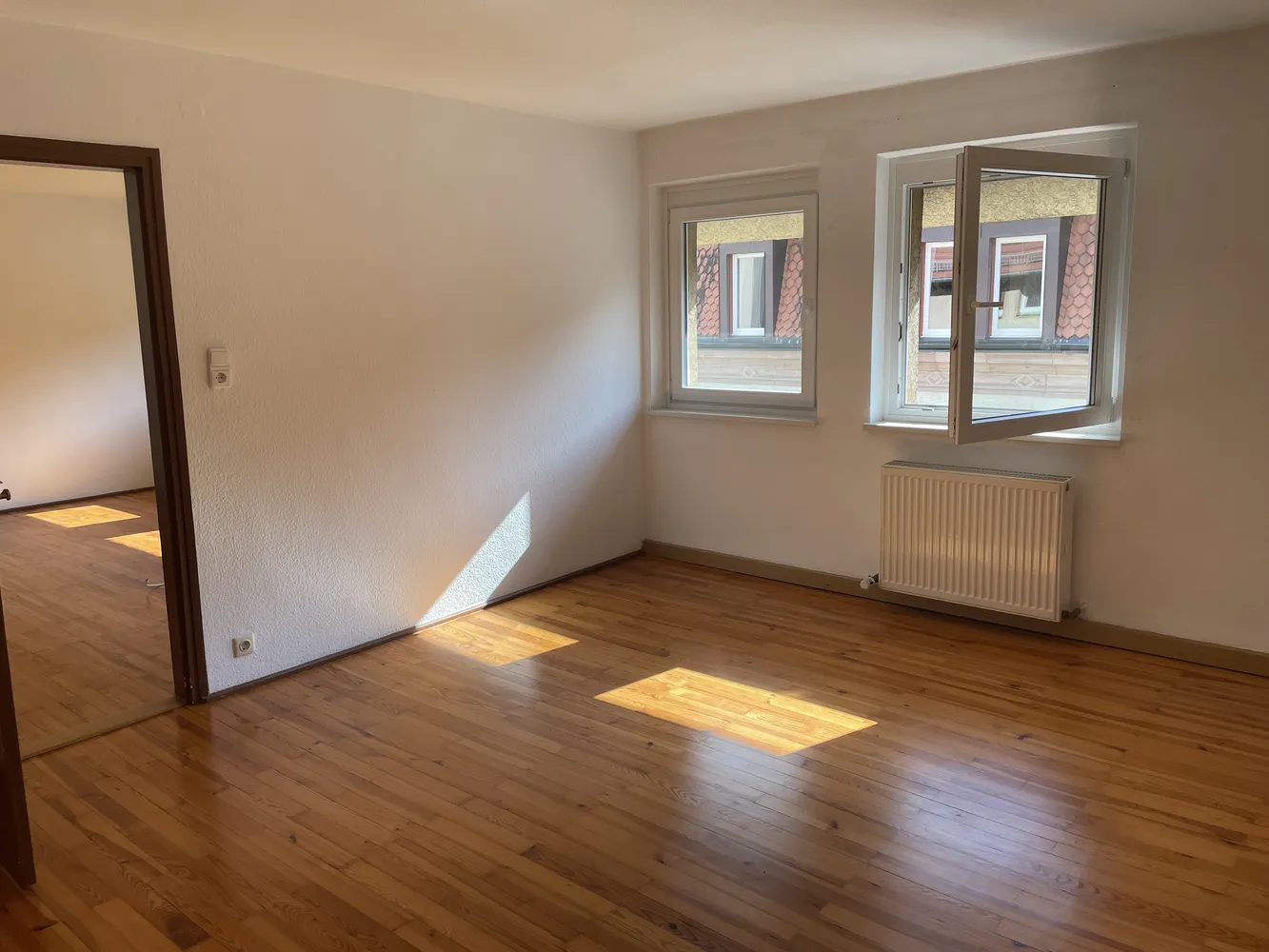5 Zimmer Wohnung mit 113 m² in Nürnberg – Bild 2
