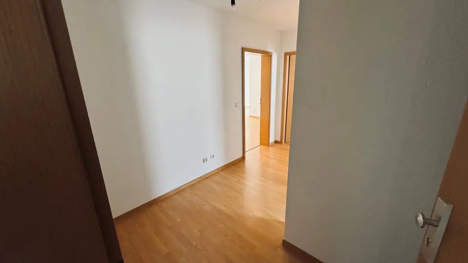 2 Zimmer Wohnung mit 56 m² in Werdau – Bild 3