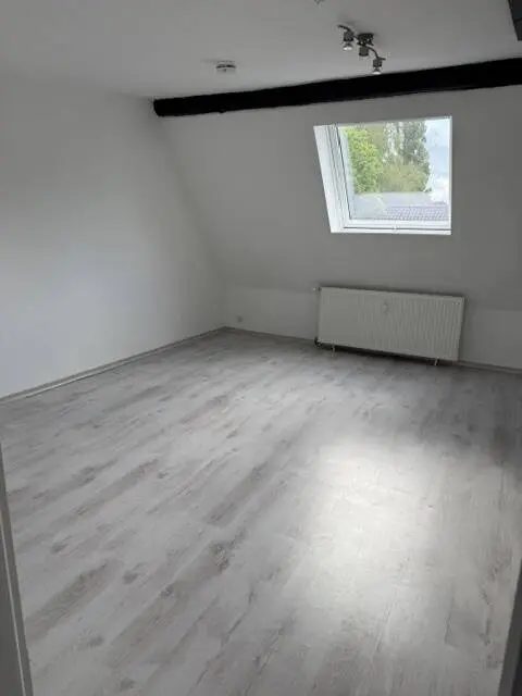 4 Zimmer Wohnung mit 122 m² in Solingen – Bild 1
