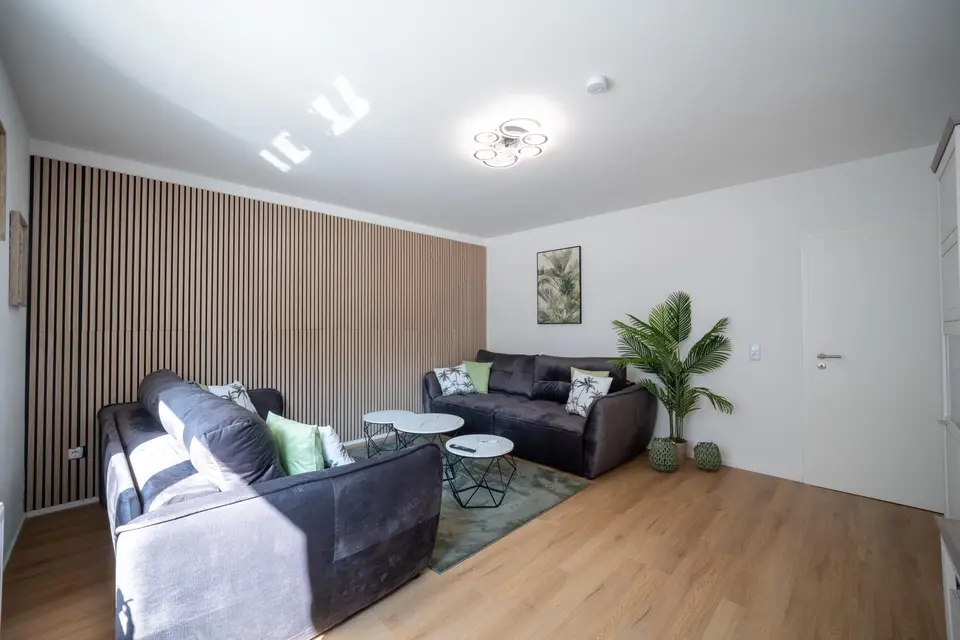 5 Zimmer Wohnung mit 96 m² in Landshut – Bild 1