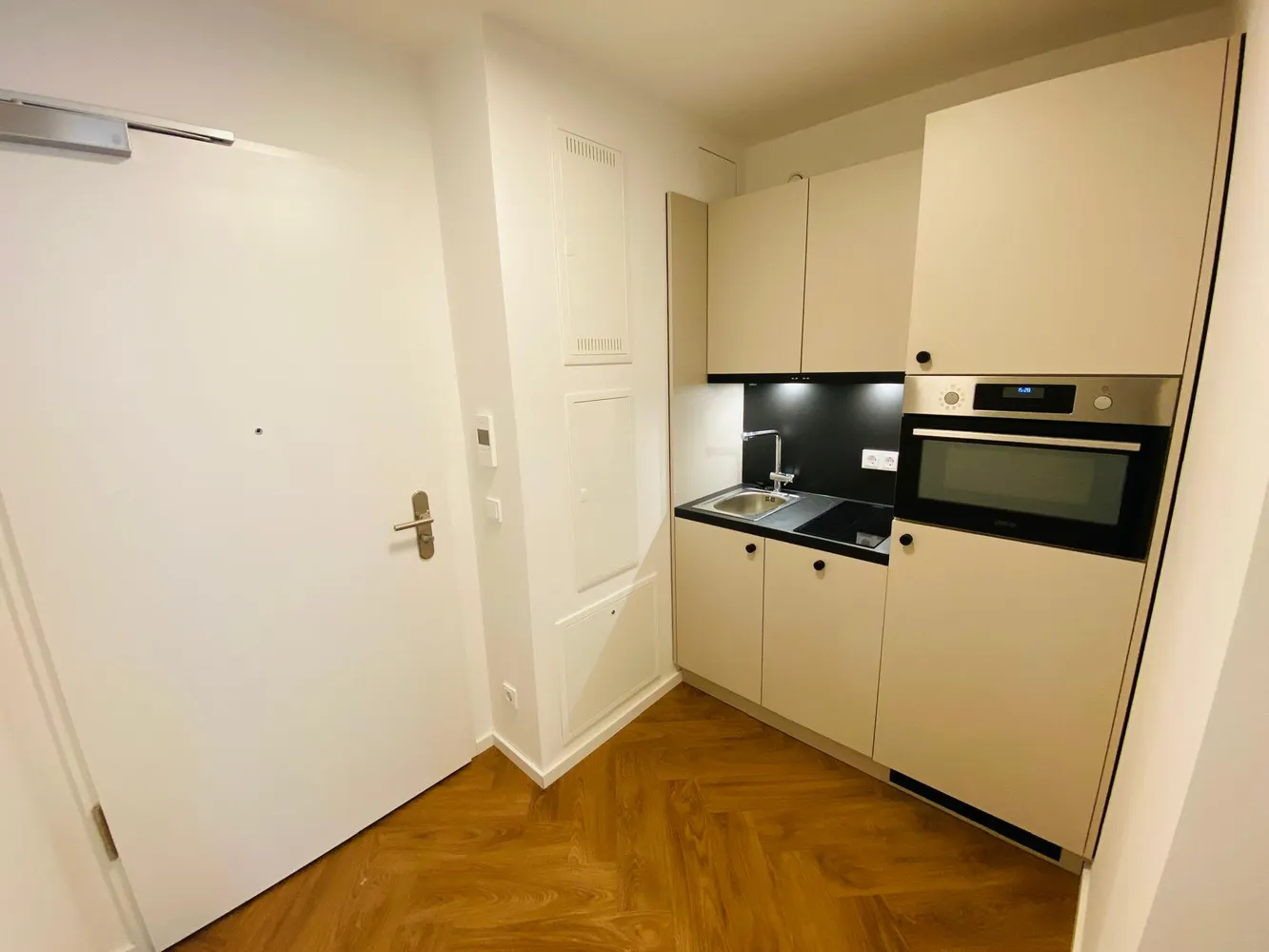 1 room apartment with 23 m² in Berlin – Photo 2