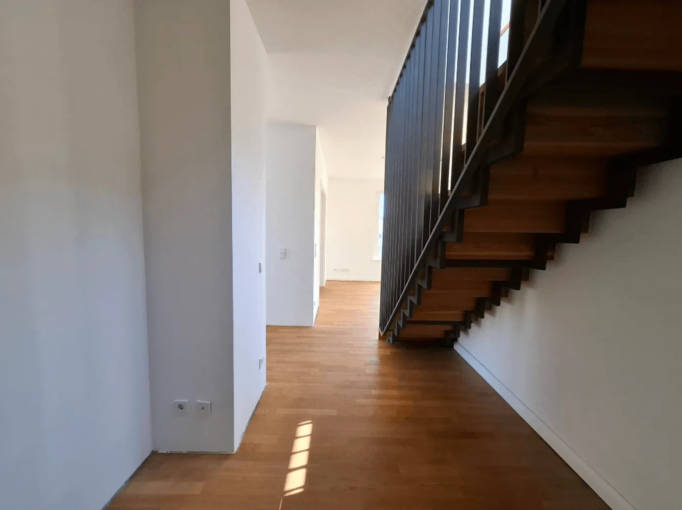 3 room apartment with 99 m² in Düsseldorf – Photo 2
