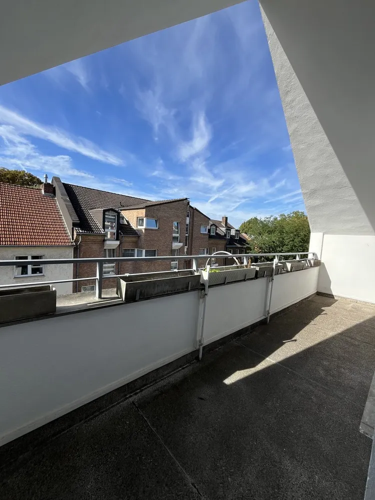 2 Zimmer Wohnung mit 69 m² in Köln – Bild 1