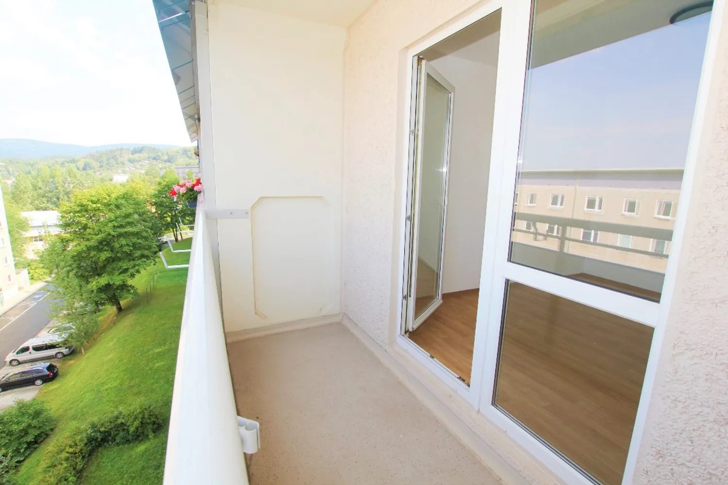 2 Zimmer Wohnung mit 59 m² in Suhl – Bild 4