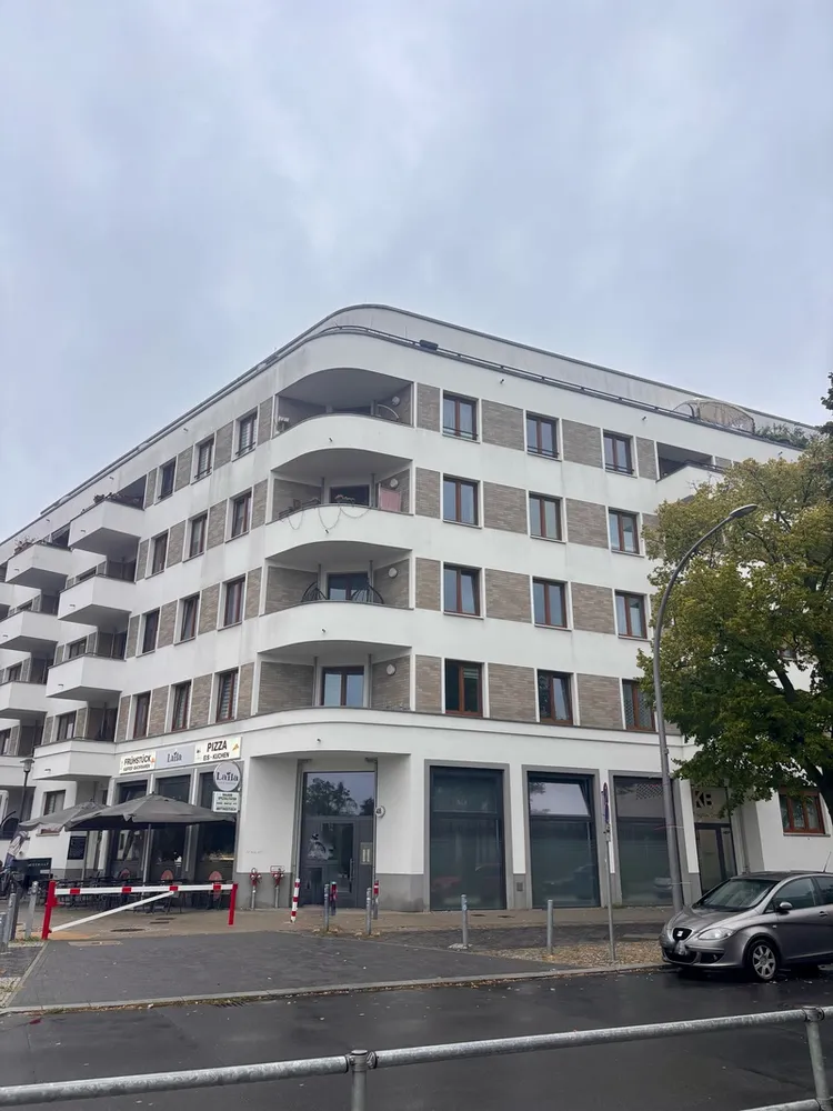 2 room apartment with 69 m² in Berlin – Photo 5