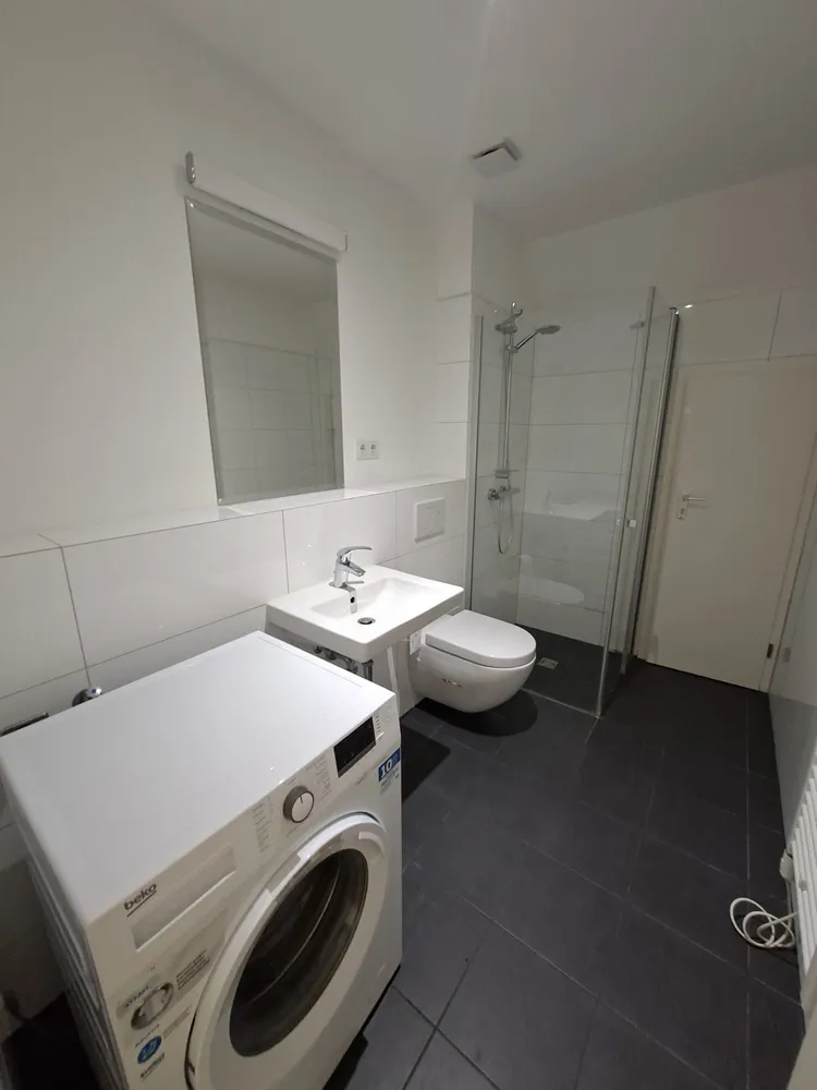 2 Zimmer Wohnung mit 70 m² in Berlin – Bild 12