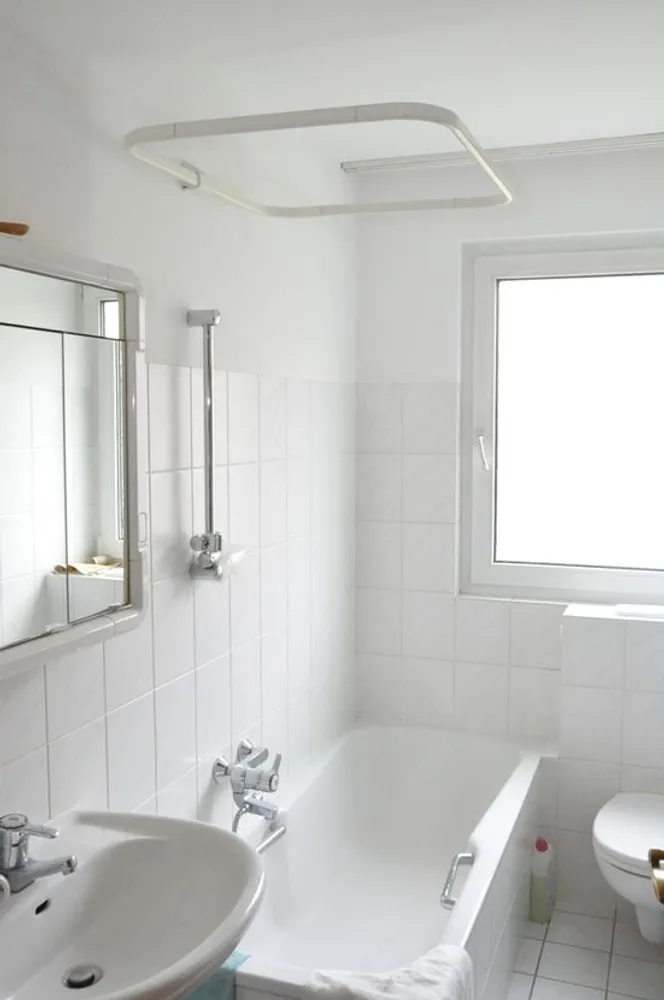 4 Zimmer Wohnung mit 90 m² in Wiesbaden – Bild 2