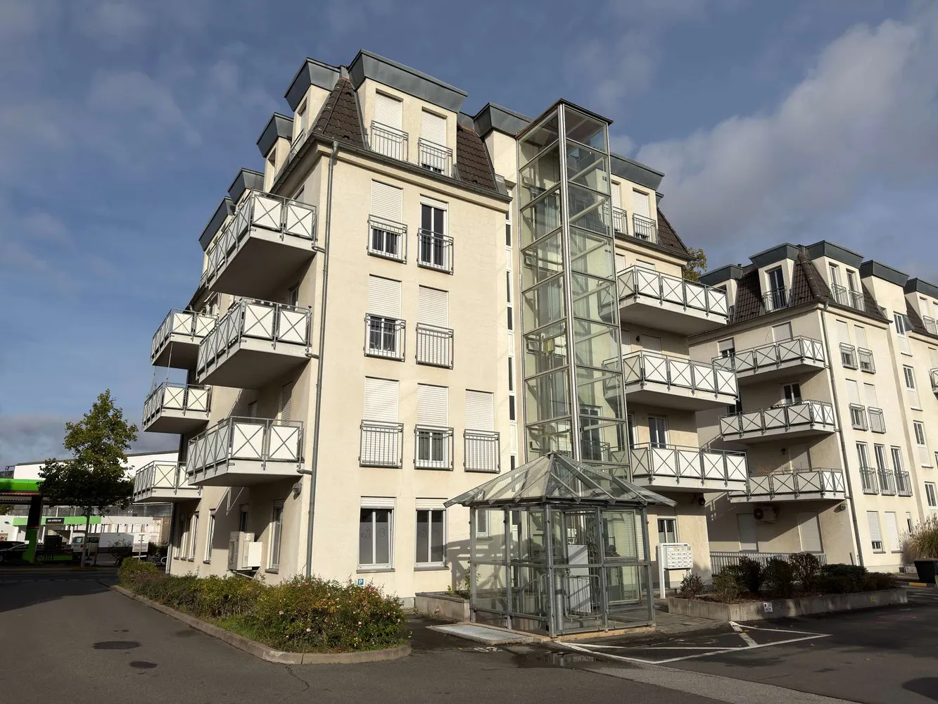 2 room apartment with 65 m² in Dresden – Photo 1