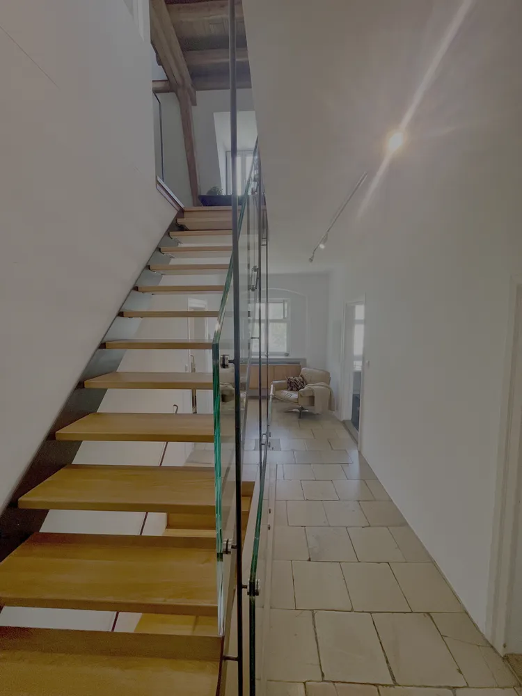 6 Zimmer Wohnung mit 180 m² in Augsburg – Bild 7