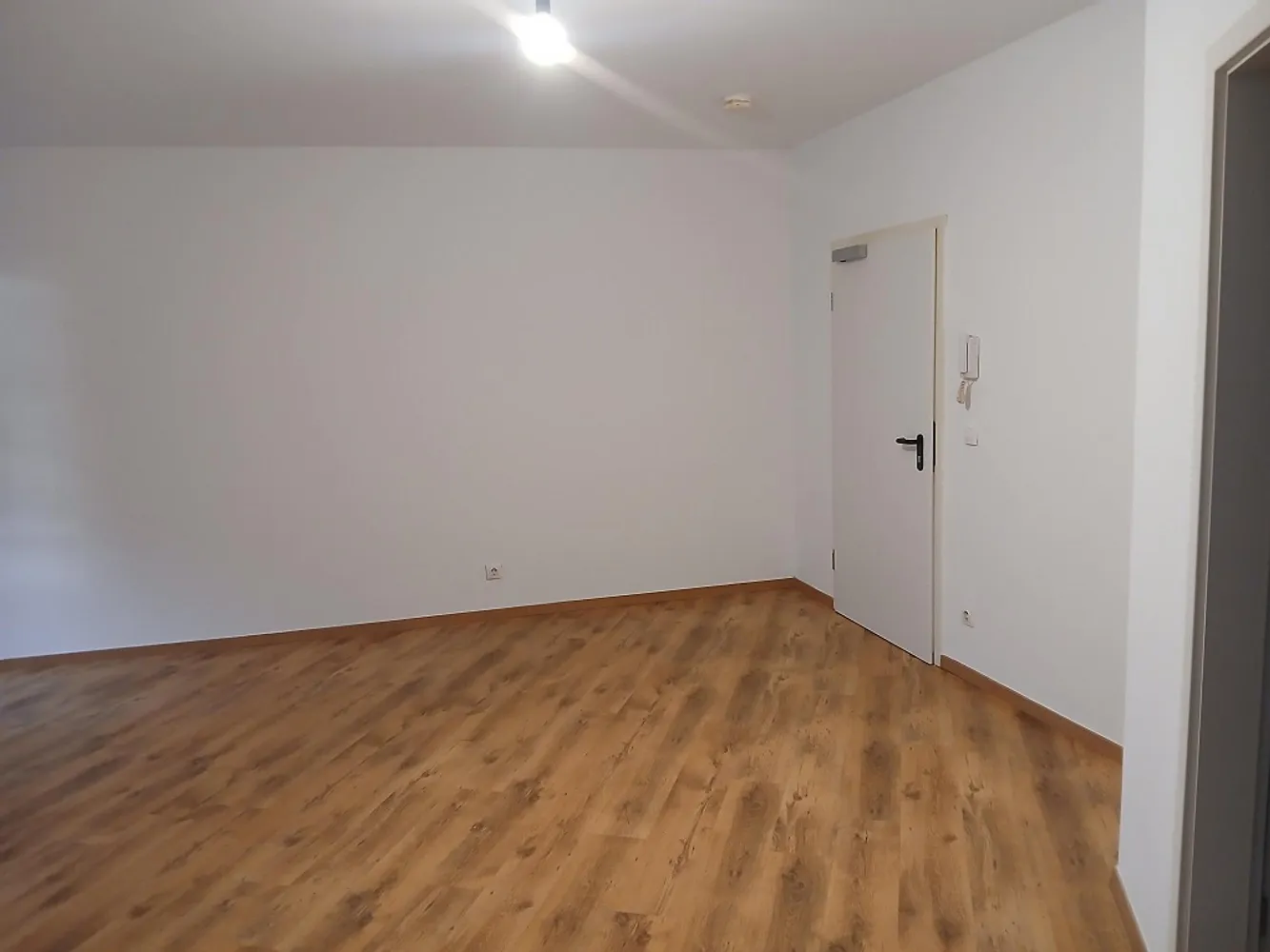 2 Zimmer Wohnung mit 101 m² in Rüsselsheim am Main – Bild 4