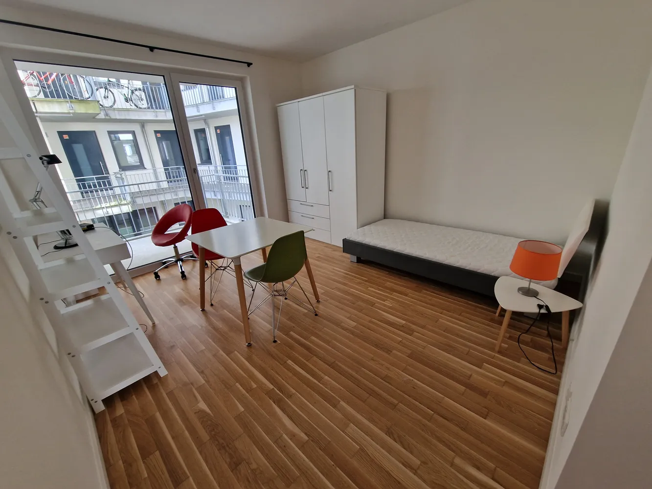 2 Zimmer Wohnung mit 21 m² in Hamburg – Bild 2