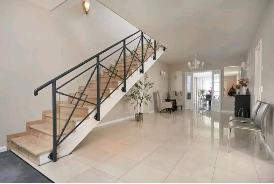 6 Zimmer Haus mit 320 m² in Berlin – Bild 5