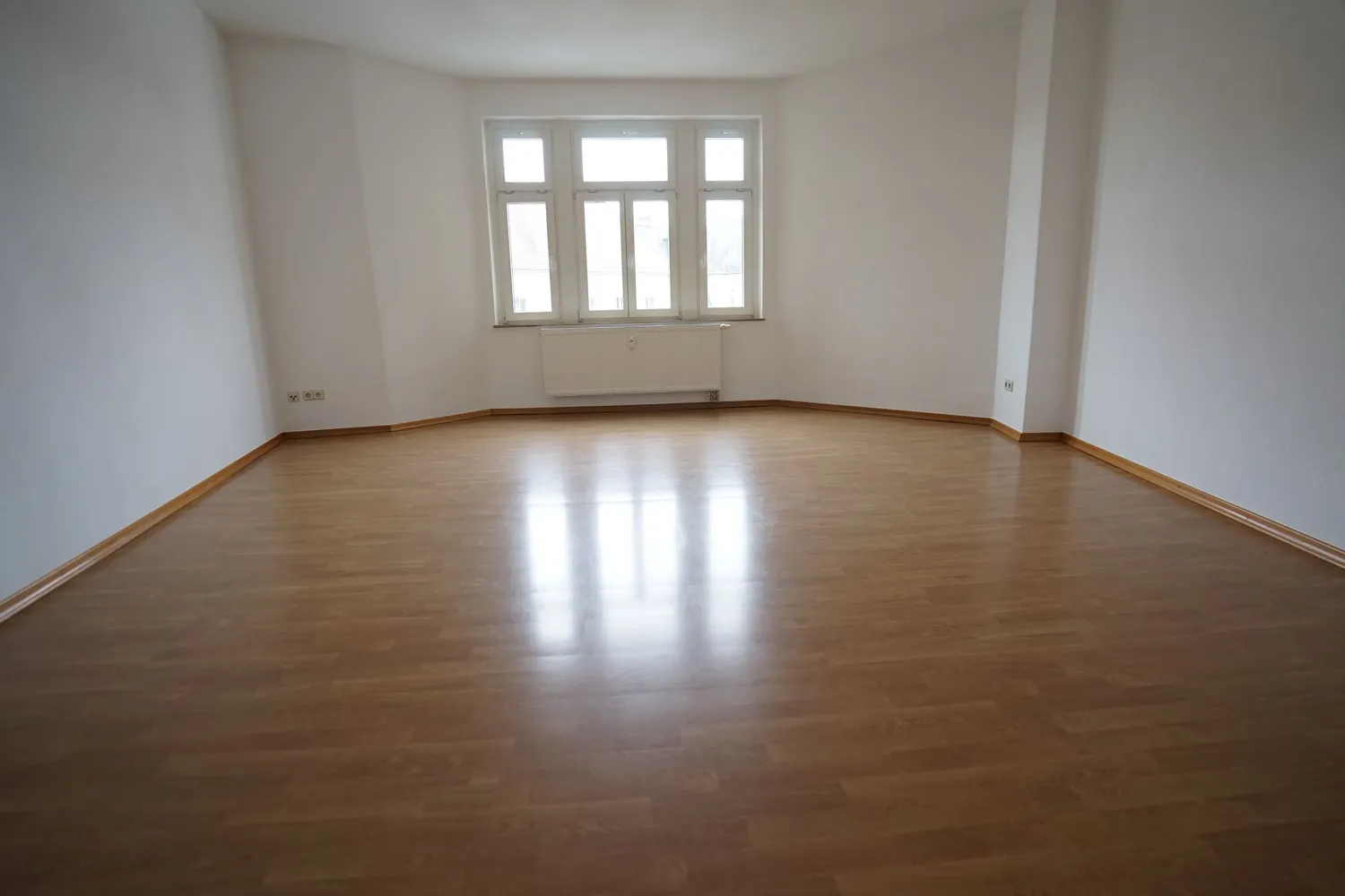 2 Zimmer Wohnung mit 77 m² in Dresden – Bild 4