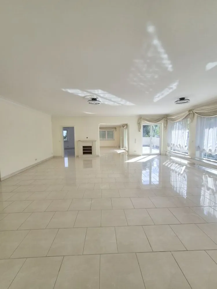 4 room apartment with 225 m² in Wiesbaden – Photo 8