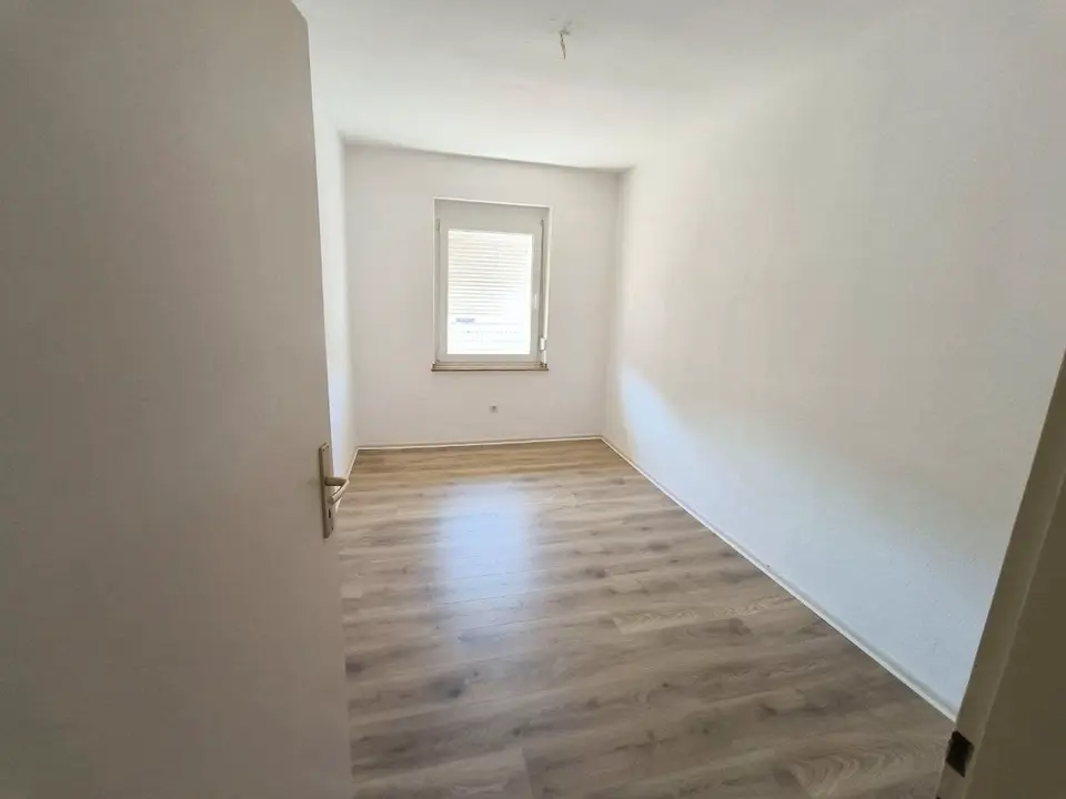 3 Zimmer Wohnung mit 90 m² in Krefeld – Bild 4