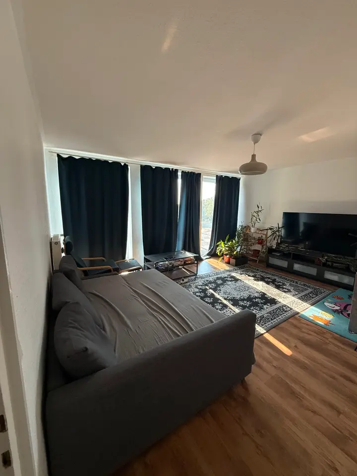 2 Zimmer Wohnung mit 75 m² in Düsseldorf – Bild 1