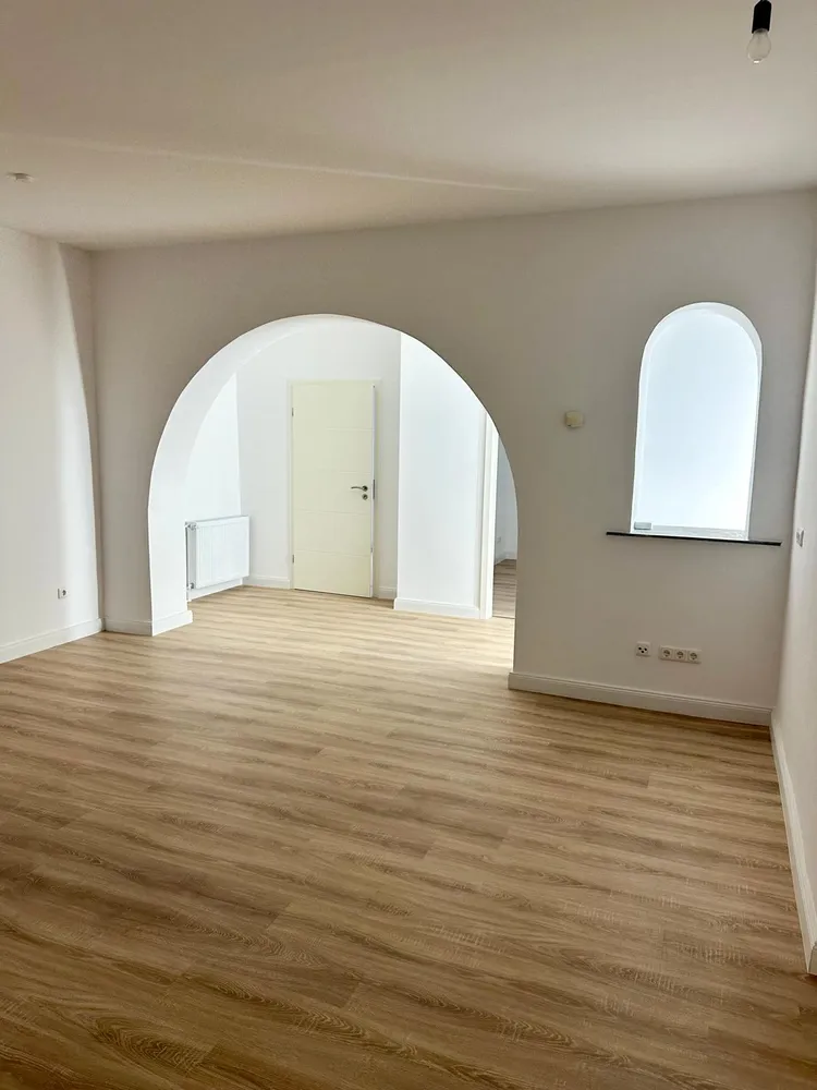 4 Zimmer Wohnung mit 110 m² in Magdeburg – Bild 2