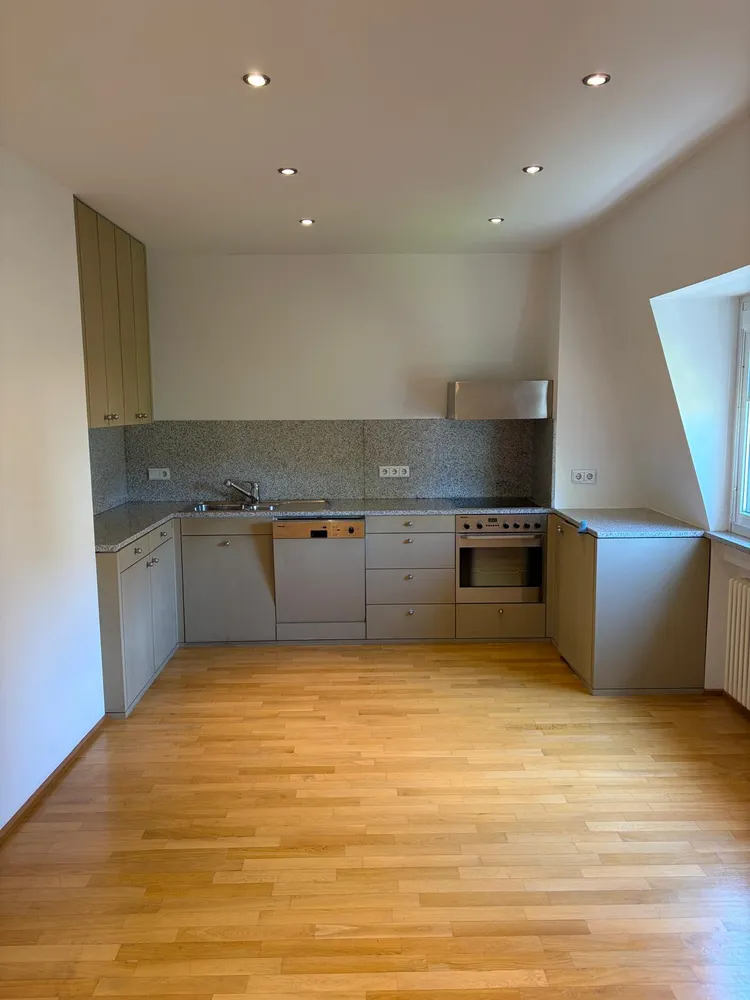 3 Zimmer Wohnung mit 100 m² in Frankfurt am Main – Bild 5