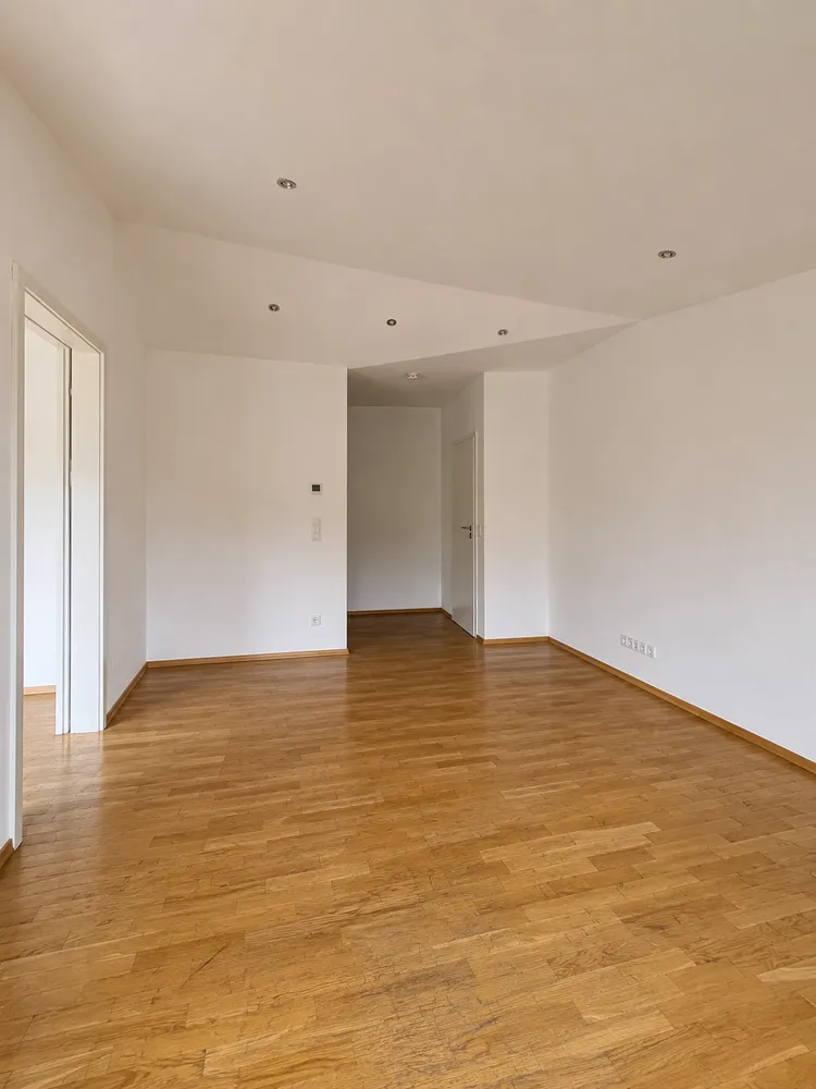 2 Zimmer Wohnung mit 72 m² in Halle (Saale) – Bild 3