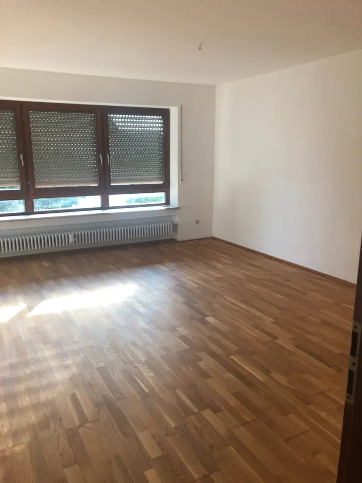 4 Zimmer Wohnung mit 80 m² in Karlsruhe – Bild 1