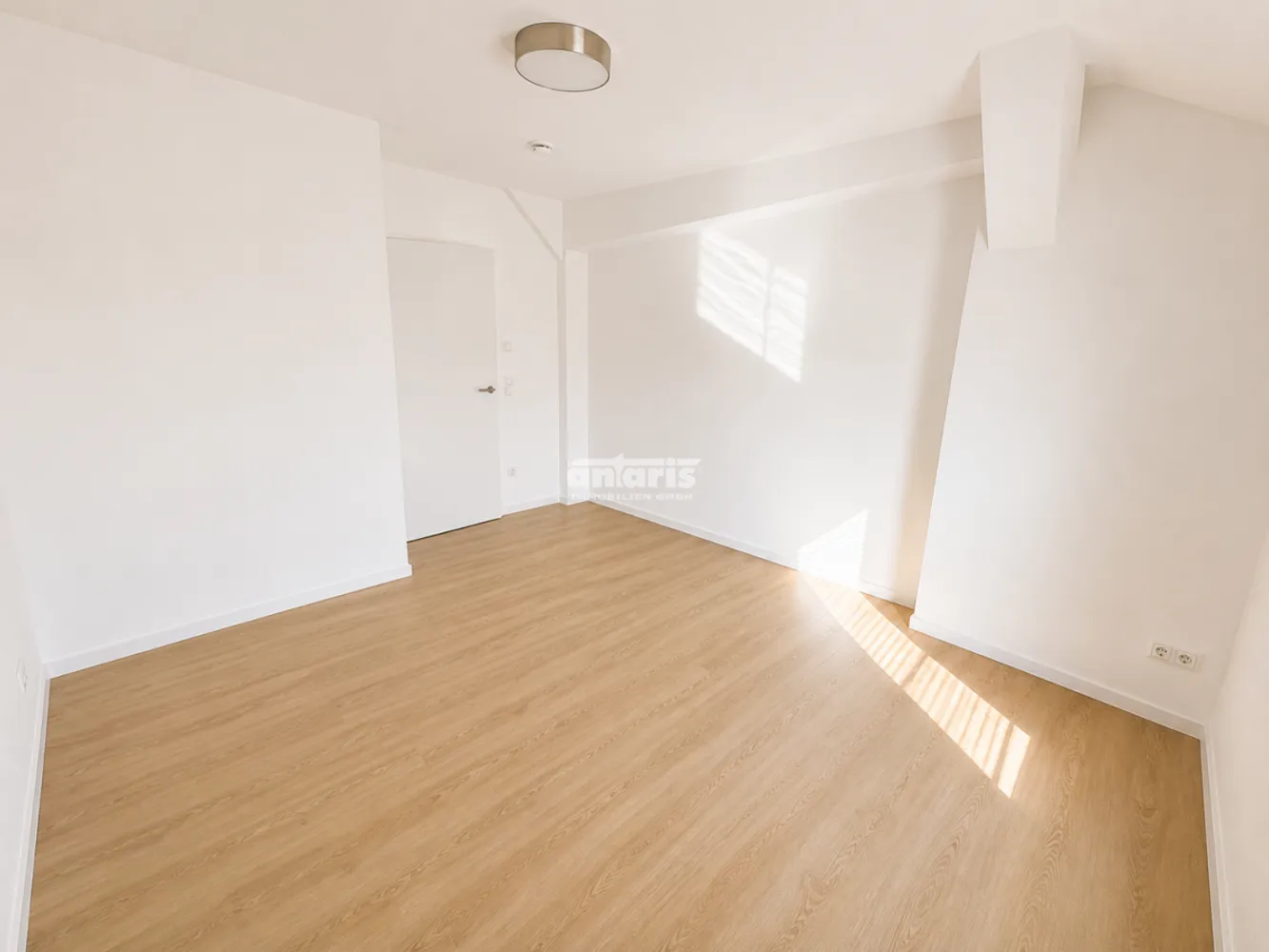 4 Zimmer Wohnung mit 140 m² in Erfurt – Bild 2