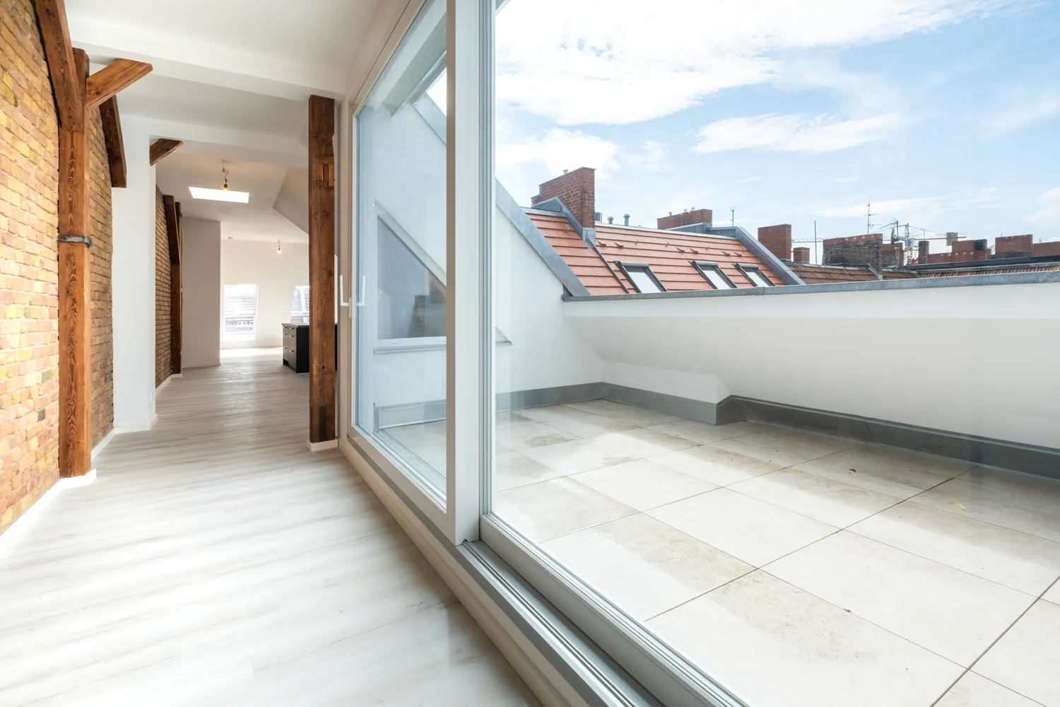 5 Zimmer Wohnung mit 204 m² in Berlin – Bild 1
