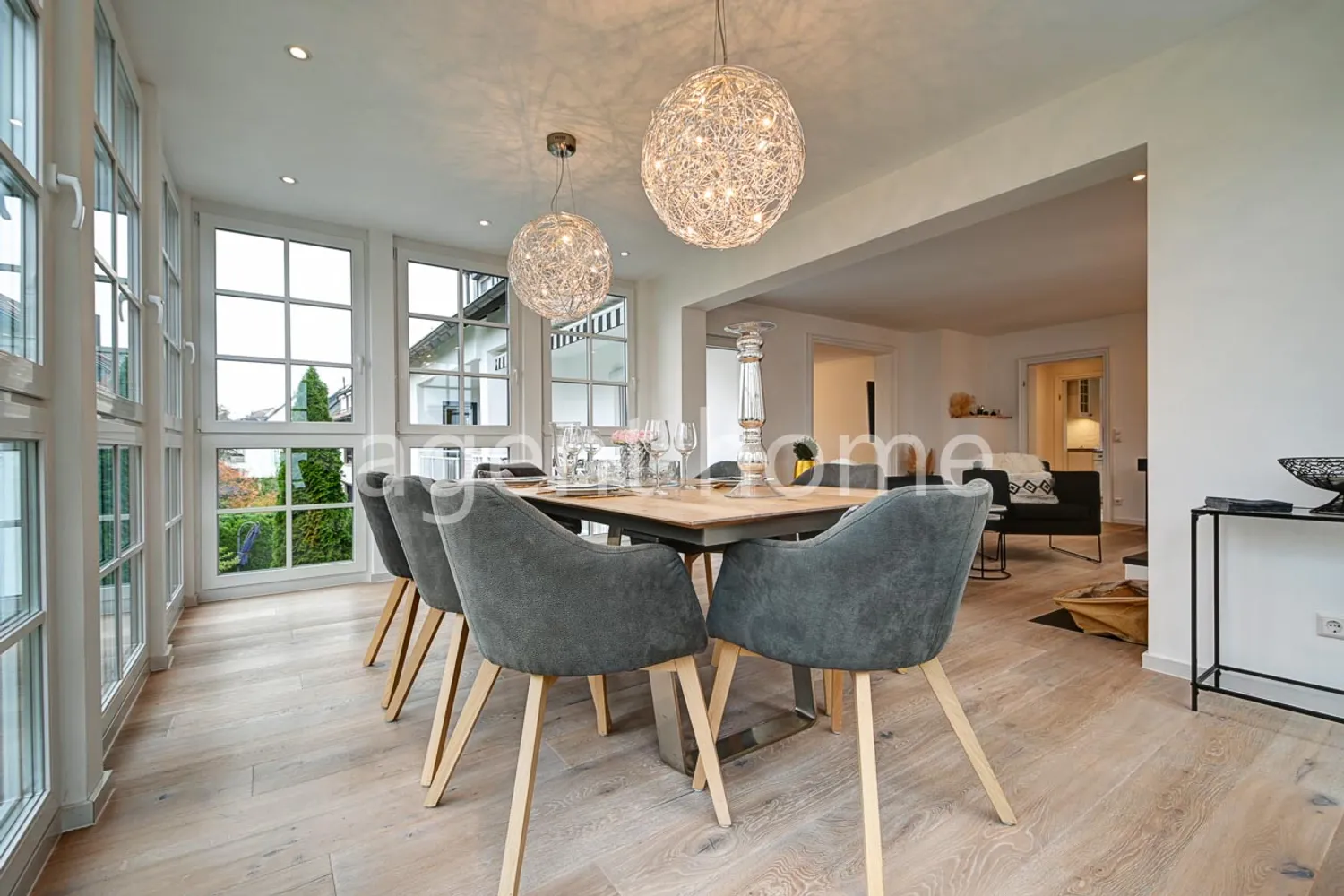 6 Zimmer Wohnung mit 150 m² in Stuttgart – Bild 9