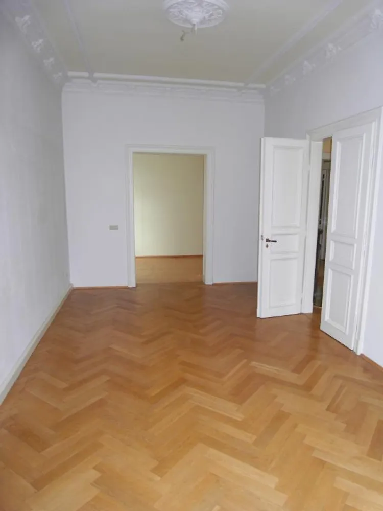 4 Zimmer Wohnung mit 161 m² in Leipzig – Bild 3