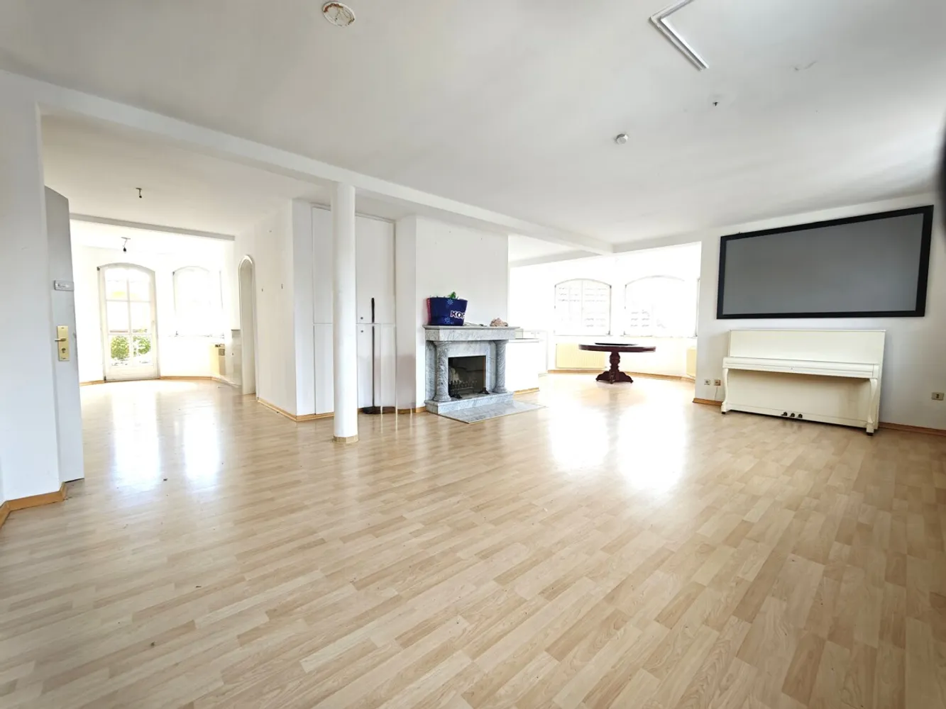 4 room apartment with 230 m² in Rodgau – Photo 2