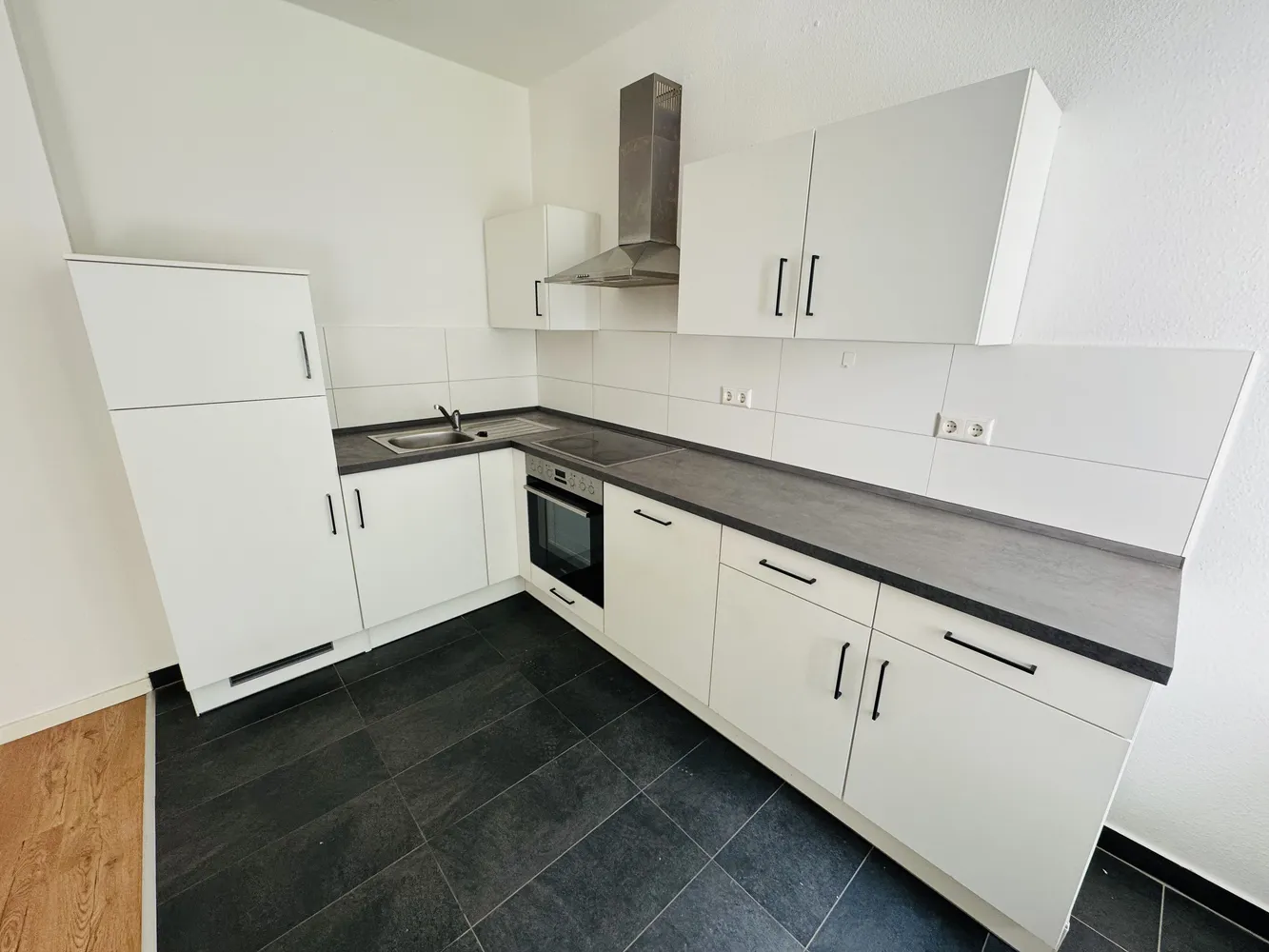 4 Zimmer Wohnung mit 102 m² in Chemnitz – Bild 2
