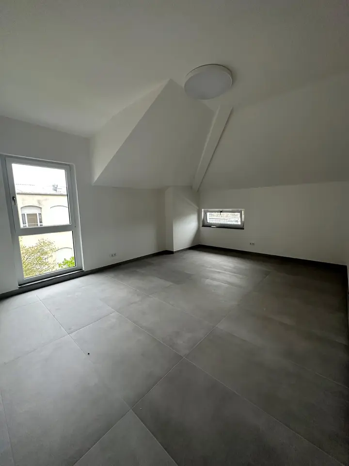 5 Zimmer Wohnung mit 139 m² in Miltenberg – Bild 1