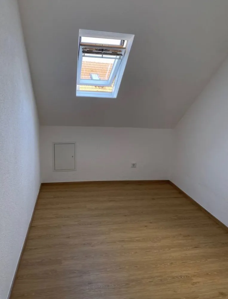 3 Zimmer Wohnung mit 95 m² in Esslingen am Neckar – Bild 1