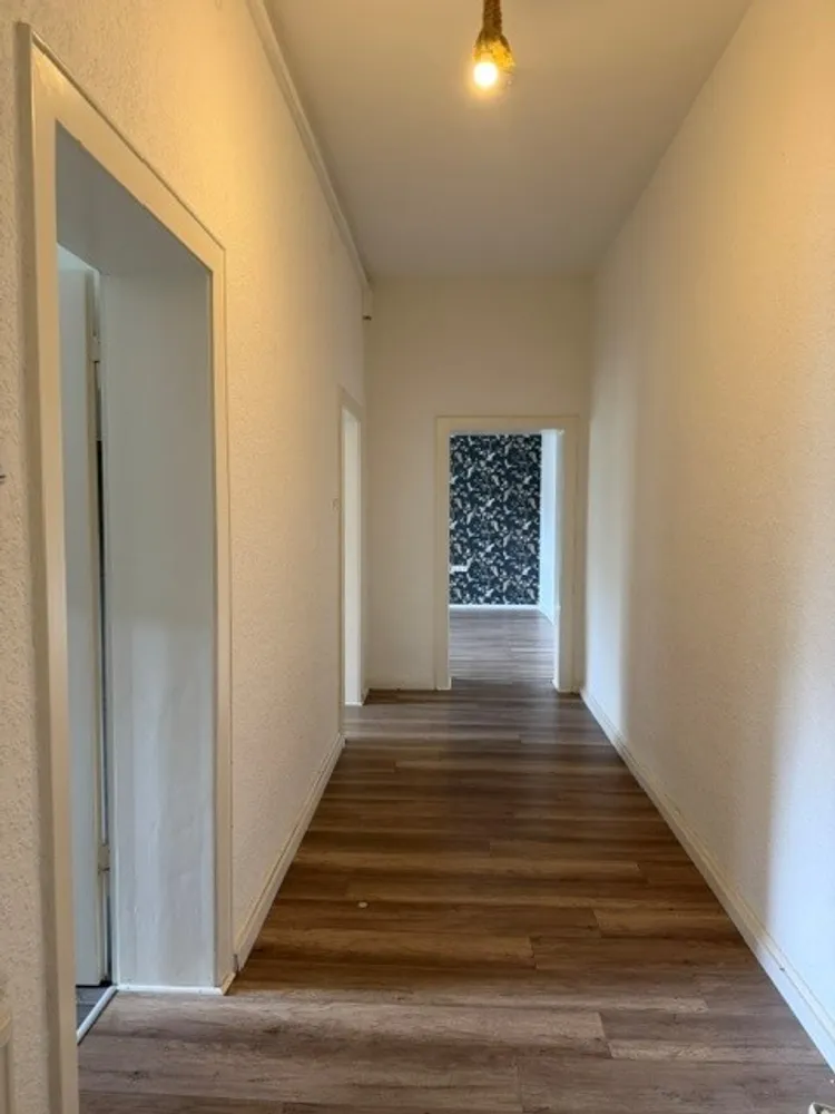 2 Zimmer Wohnung mit 72 m² in Mönchengladbach – Bild 2